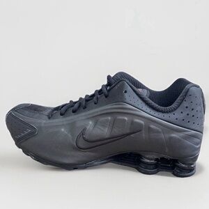 Size 11.5 - Nike Shox R4 Triple Black Bright Crimson HQ1988-001 Men’s BRAND NEW